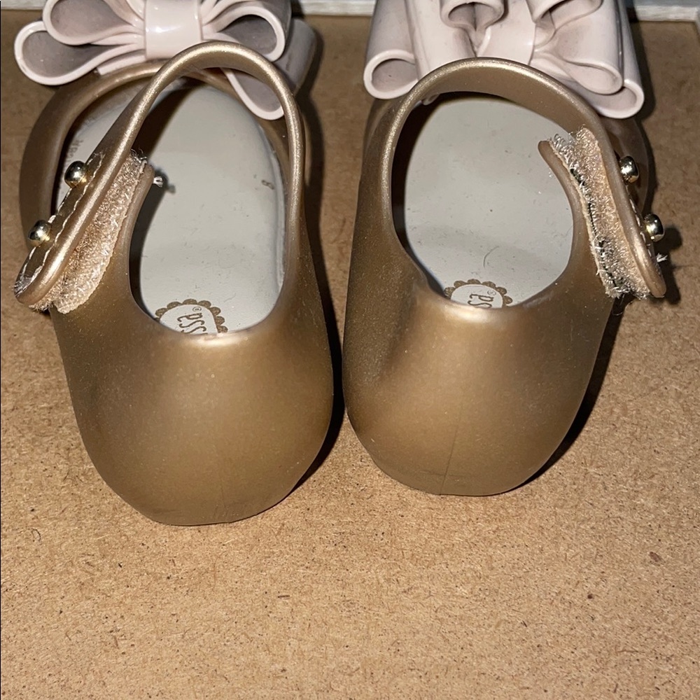 Mini Melissa Kids Shoes with Oversize Bow - Picture 5 of 6